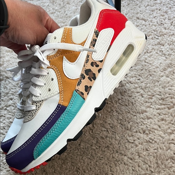 Nike White and Purple Sneakers with Colorful Accents - Picture 4 of 8